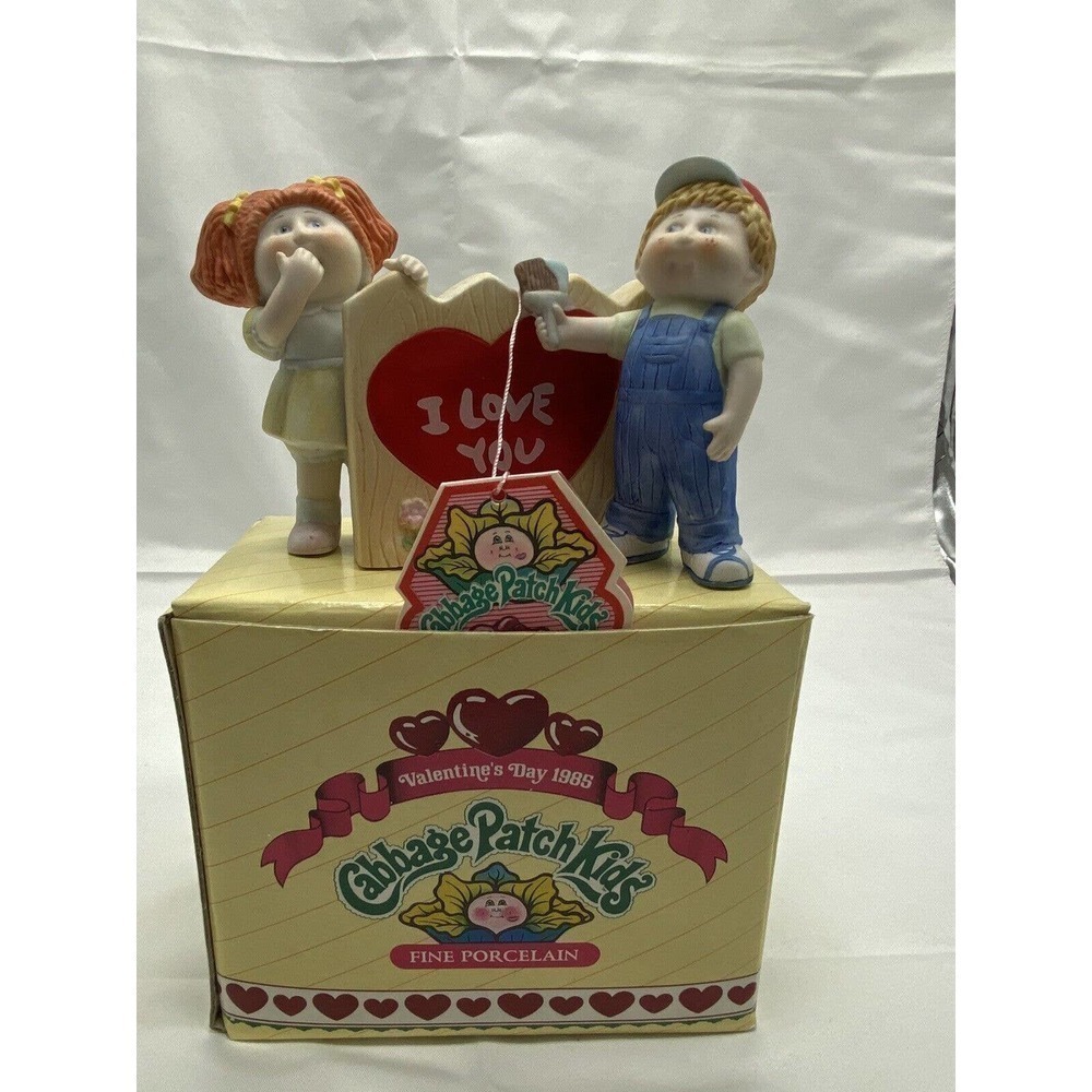 𝅺VTG Cabbage Patch Kids Be My Sweetheart 1985 Porcelain Girl and Boy Figurine